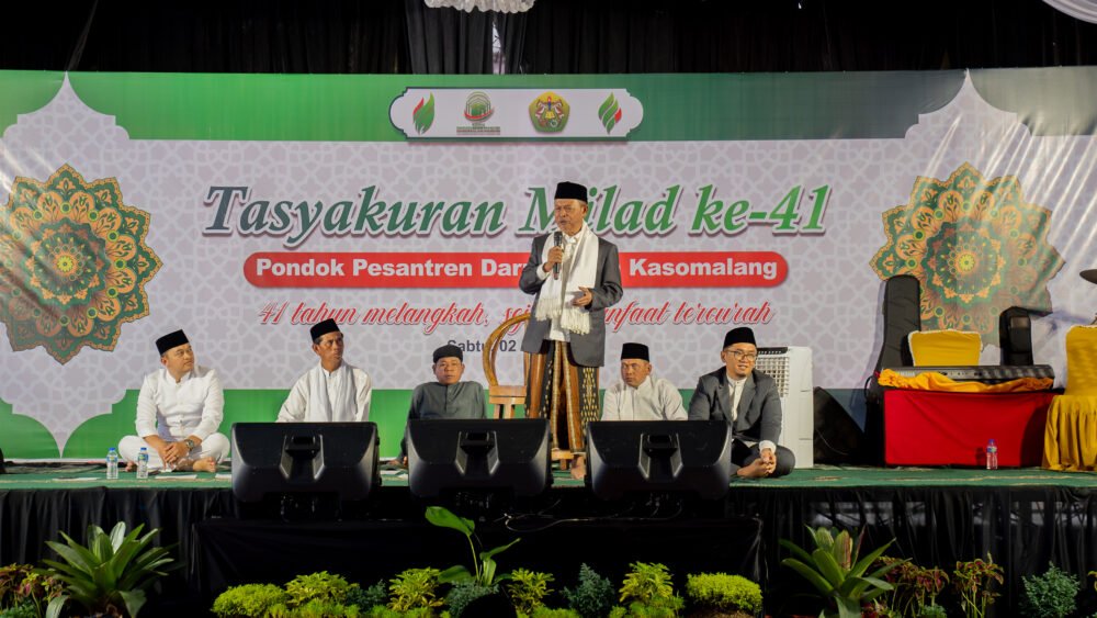 Tasyakuran Milad ke-41 Pondok Pesantren Darussalam Kasomalang Subang