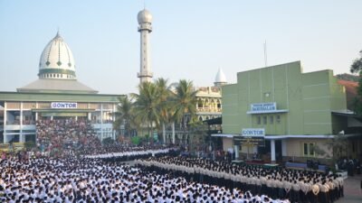 Kenapa orang tua harus memondokkan anaknya ke Pesantren???