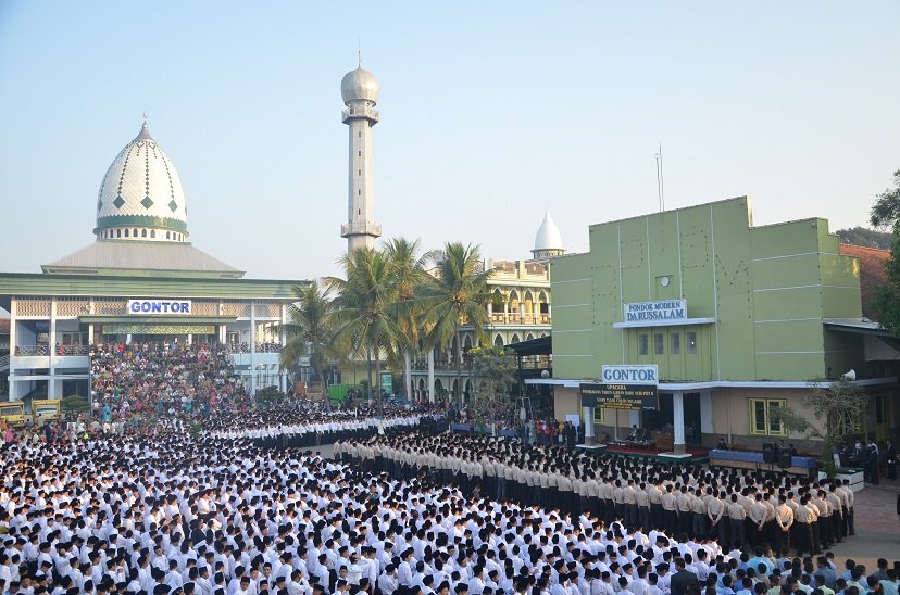 Kenapa orang tua harus memondokkan anaknya ke Pesantren???